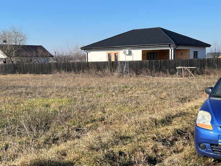 Teren Construcții intravilan de 1000 mp, în Grădiștea