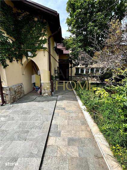 Casă cu 6 camere cu Teren 601 Mp în Mărășești