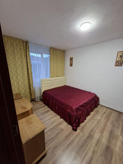 Apartament cu 2 camere decomandat în Precista