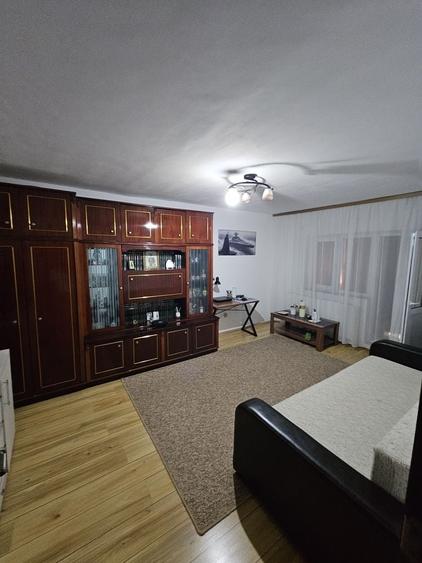 Apartament cu 2 camere decomandat în Sud