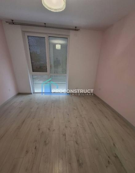 Apartament cu 3 camere decomandat, mobilat în Dumbrăvița