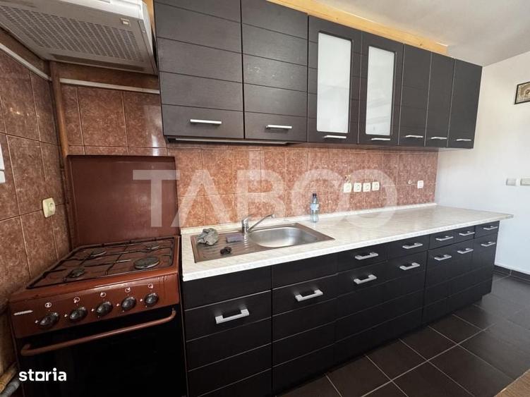 Apartament cu 4 camere decomandat în Vasile Aaron