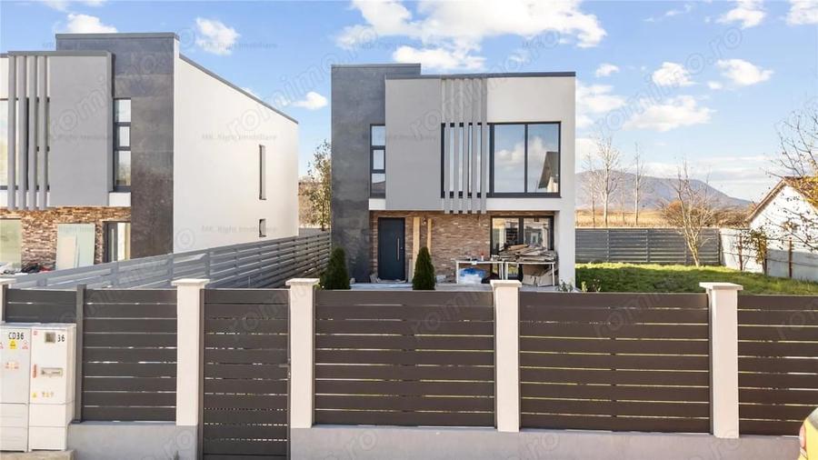 Casă cu 5 camere cu Teren 650 Mp în Sânpetru