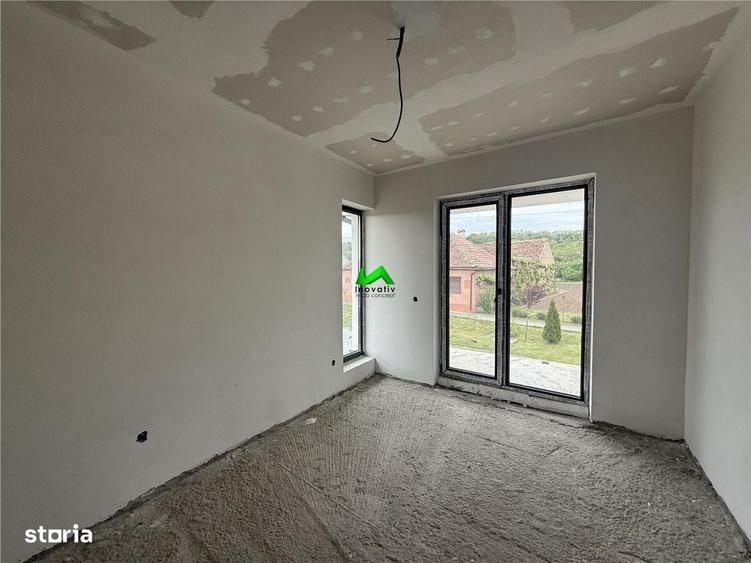 Casă cu 4 camere cu Teren 400 Mp în Veștem