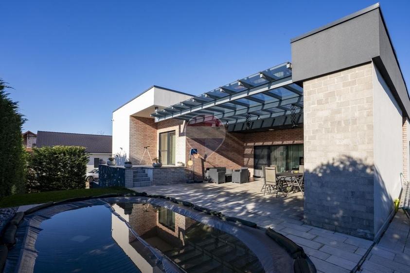 Casă individuală cu 5 camere cu Piscina în Dealuri Oradea