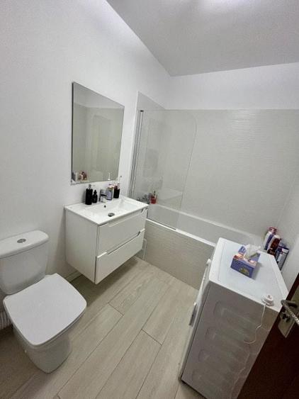 Apartament cu 2 camere decomandat în Florești