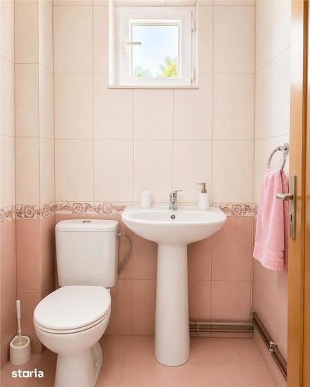 Apartament cu 3 camere decomandat în Valea Borcutului