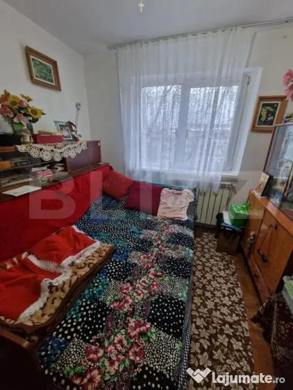 Apartament cu 3 camere decomandat în George Enescu