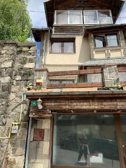 Apartament cu 2 camere semidecomandat în Gara de Nord