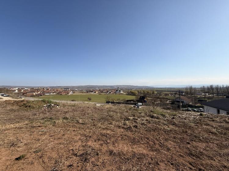 Teren Construcții intravilan de 5600 mp, în Cetate