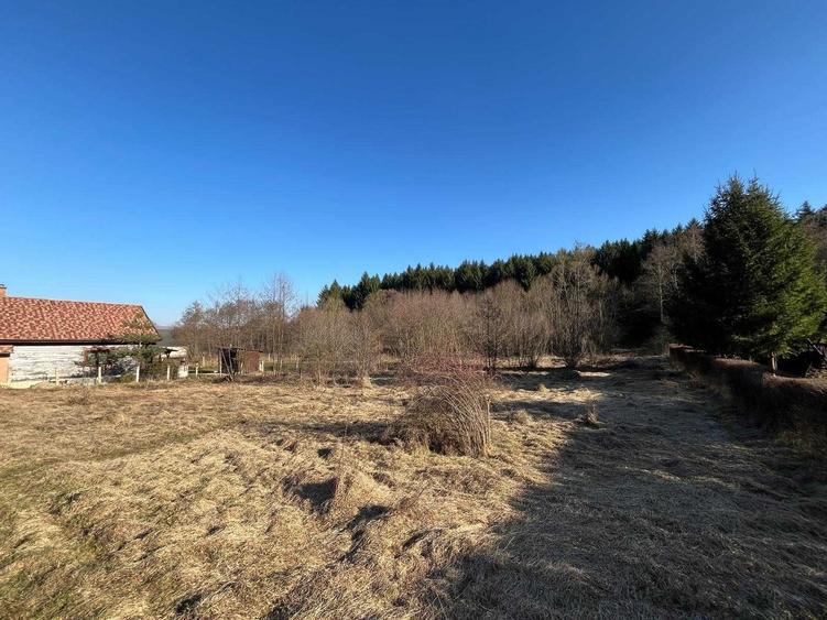 Teren de 1200 mp, în Săvădisla
