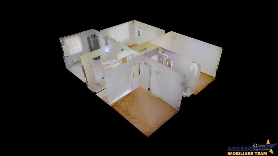 Apartament cu 3 camere decomandat în Calea București