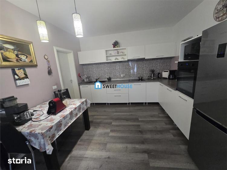 Casă cu 5 camere cu Teren 1600 Mp în Șinca