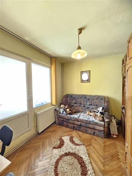 Apartament cu 3 camere decomandat, mobilat în Tudor Vladimirescu