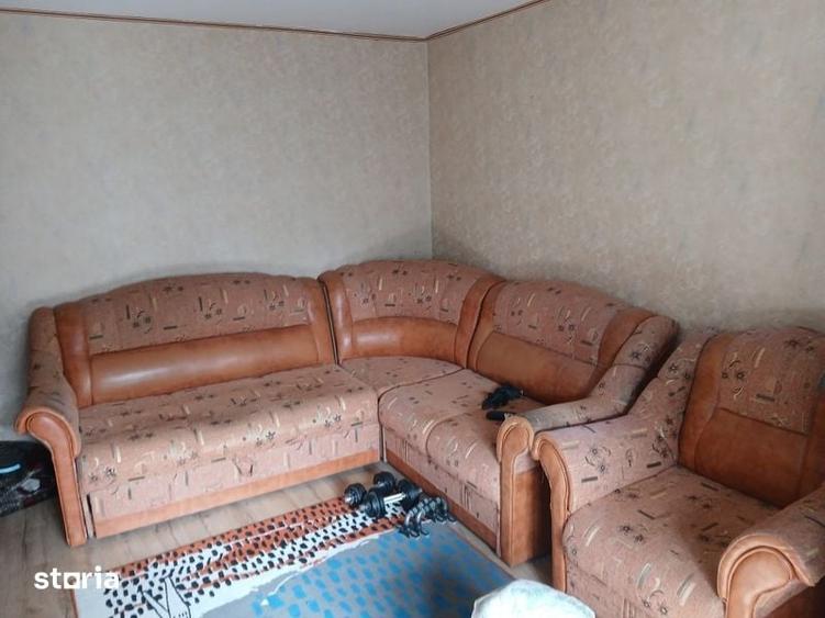 Apartament cu 3 camere decomandat în Rahova