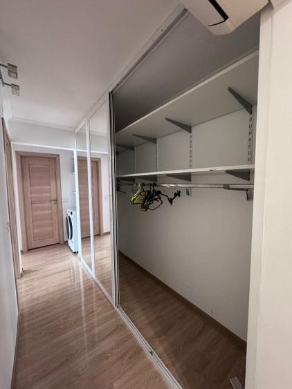 Apartament cu 3 camere decomandat Rovine - 7