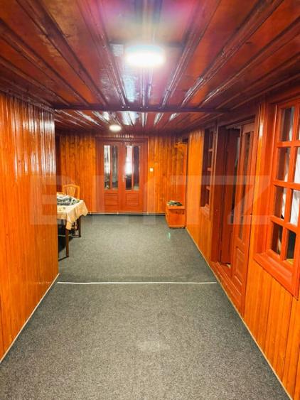 Casă cu 5 camere cu Teren 1324 Mp în Central