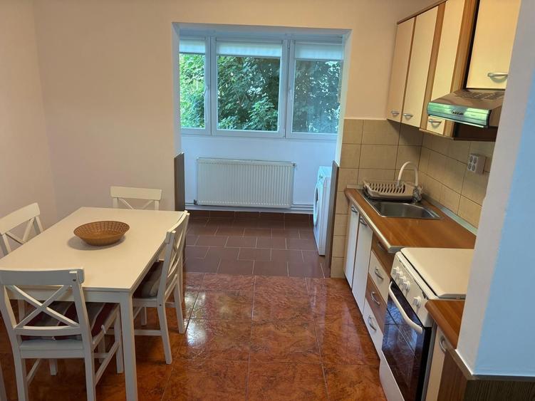 Inchiriez ap 3 camere, Cornisa Tg Mures, ideal pt studenti - 2