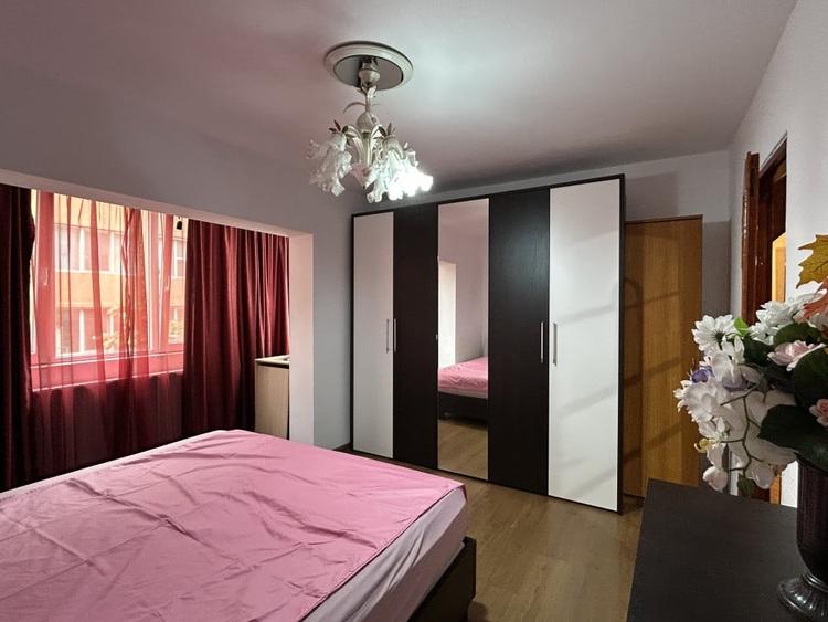 Apartament cu 3 camere decomandat, mobilat în Șagului