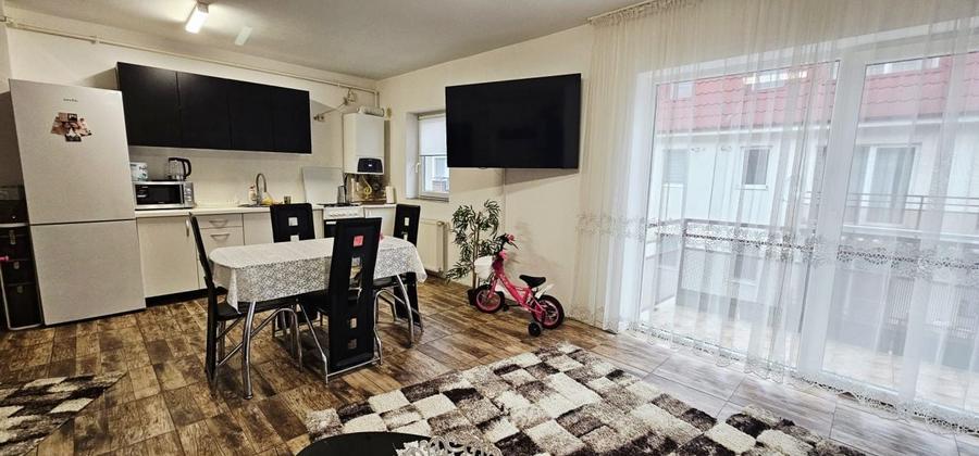 Apartament cu 2 camere semidecomandat, mobilat în Florești — fotografia 2