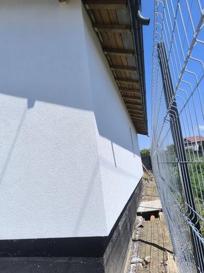 Casă cu 3 camere în Agigea