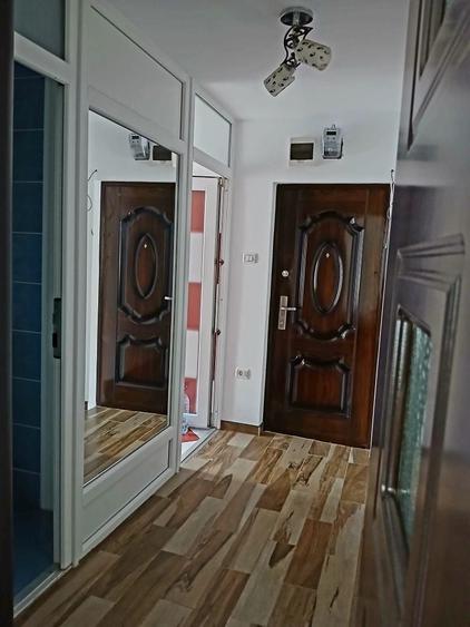 Apartament cu 2 camere nedecomandat în Central
