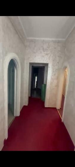 Apartament cu 4 camere decomandat în Rosetti