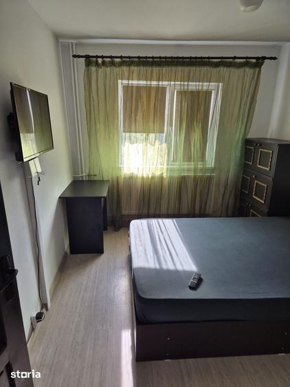 Apartament cu 3 camere decomandat în 1 Mai