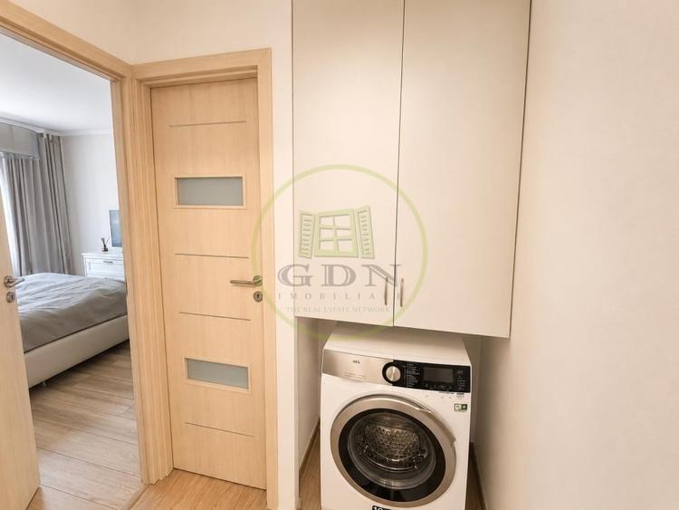Apartament cu 3 camere semidecomandat, mobilat în Rahova