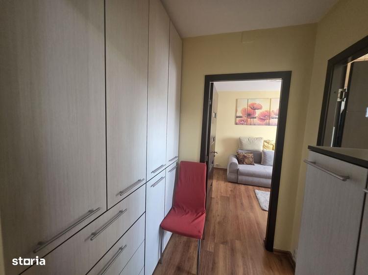 Vand 2 camere zona Astra cu vedere spre Tampa si aer conditionat - 8