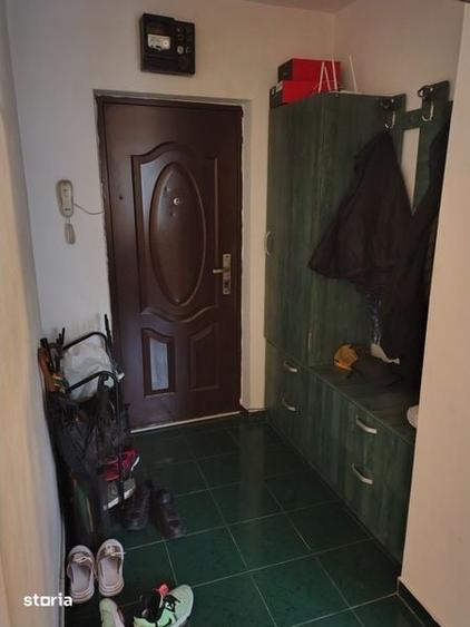 Apartament cu 3 camere în Tineretului