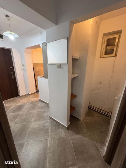 Garsonieră decomandată în Micro 14