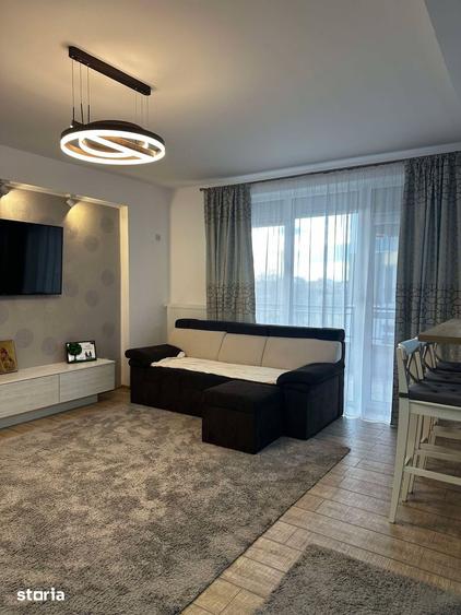 Apartament cu 2 camere semidecomandat în Micro 16