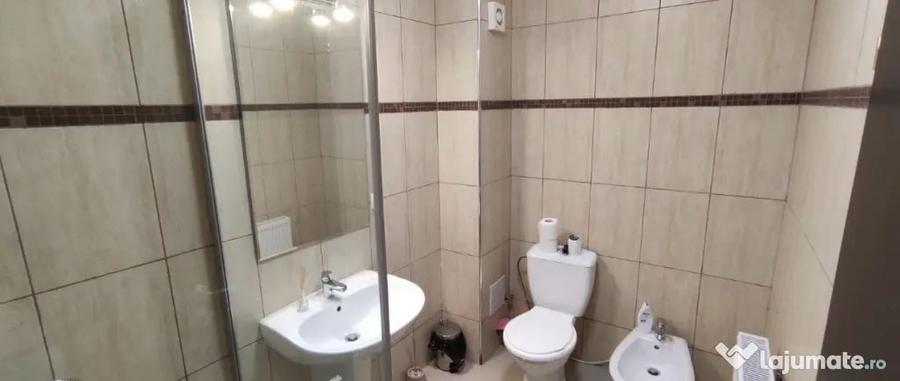 Apartament cu 4 camere decomandat în Tohanu Nou