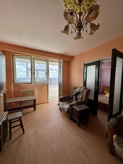 Apartament cu 3 camere decomandat în Prelungirea Ghencea