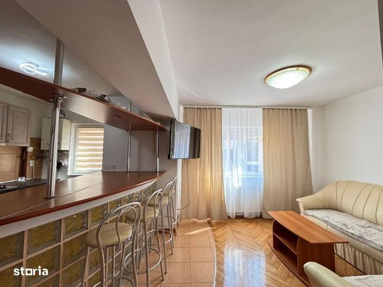 Apartament cu 3 camere decomandat în Vasile Aaron