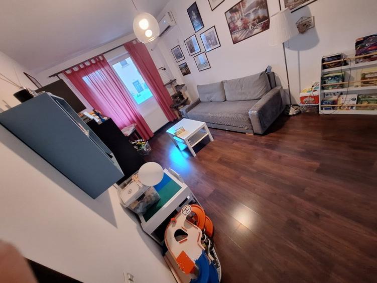 Apartament cu 2 camere decomandat în Tineretului
