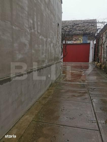 Casă cu 6 camere cu Teren 1500 Mp în Central