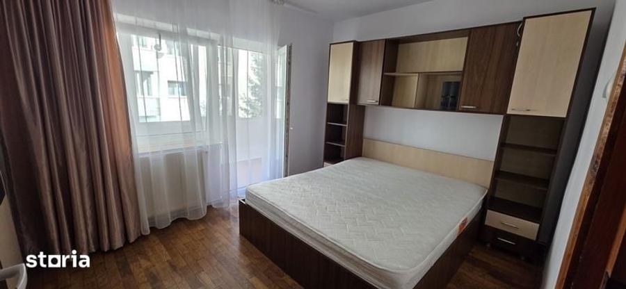 Inchiriez apartament 3 camere - 3