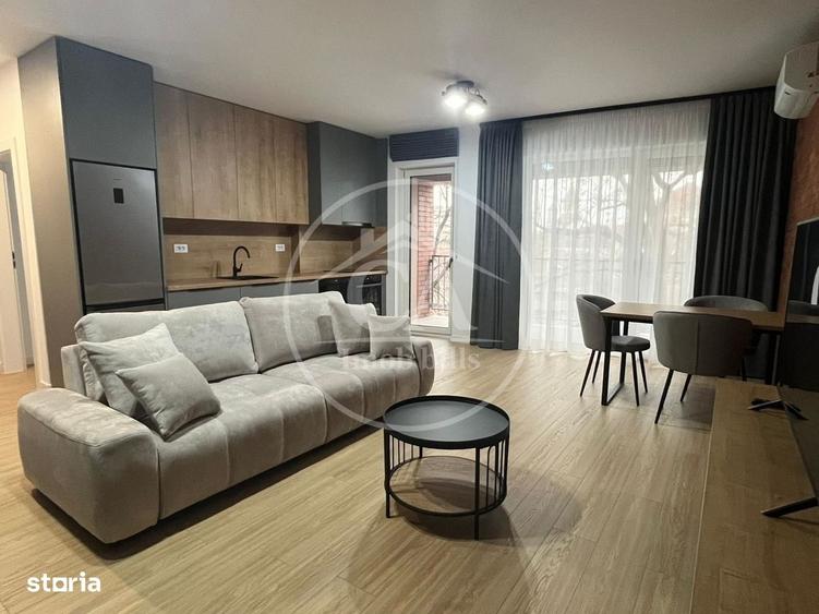 Apartament cu 2 camere decomandat în Cetății