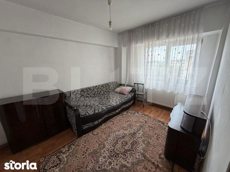 Apartament cu 3 camere decomandat în Central