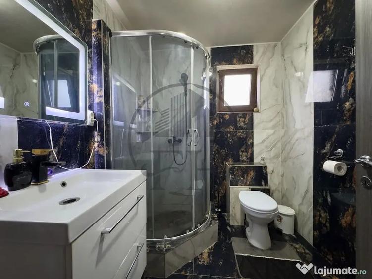 Casă cu 3 camere cu Canalizare în Hârșova