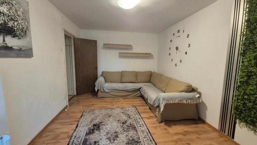 Apartament cu 2 camere decomandat în Lacul Tei