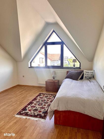 Casă cu 4 camere cu Teren 310 Mp în Central