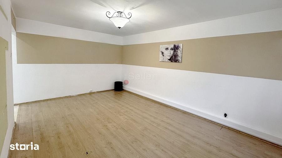 Apartament cu 3 camere în Astra