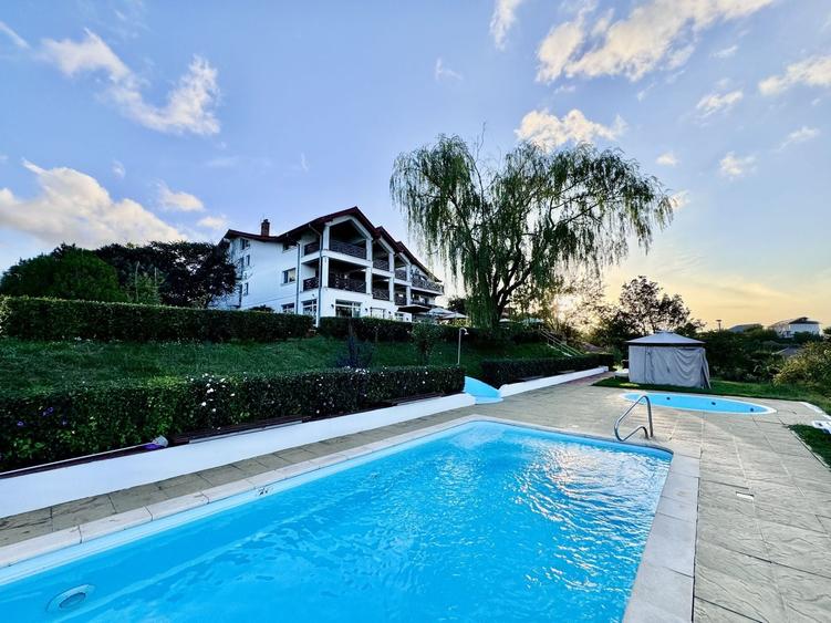 Casă individuală cu 25 camere cu Canalizare în Băltenii de Sus