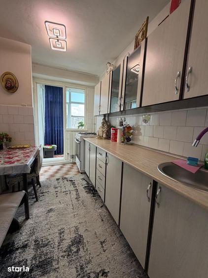 Apartament cu 2 camere decomandat în Micro 13