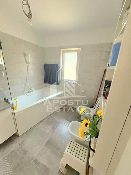 Casă cu 4 camere cu Teren 350 Mp în Ghiroda