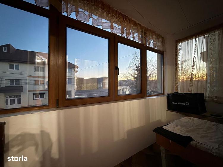 Apartament cu 3 camere, mobilat în Central