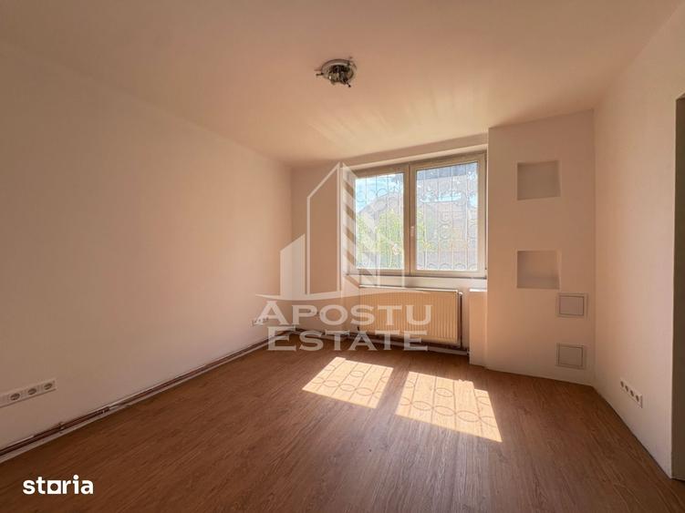 Apartament cu 2 camere semidecomandat în Brâncoveanu